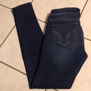 💥DONATING SOON💥Hollister skinny jeans